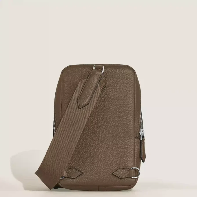 Bolso Montblanc Companion on body Bolso Montblanc Companion on body
