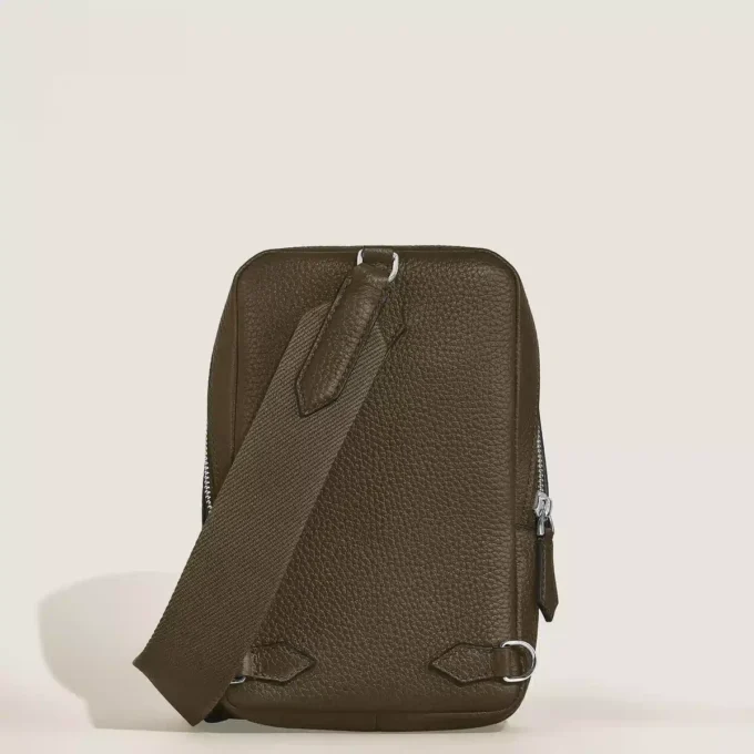 Bolso Montblanc Companion on body Bolso Montblanc Companion on body