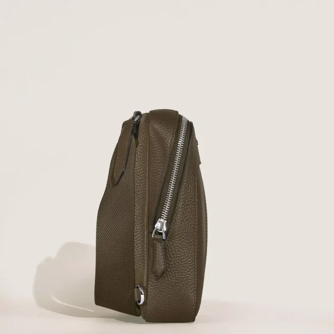 Bolso Montblanc Companion on body Bolso Montblanc Companion on body