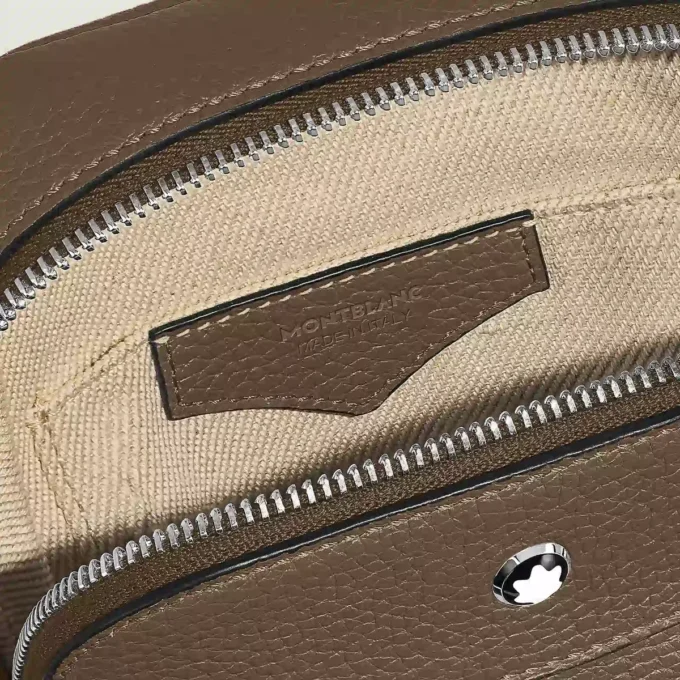 Bolso Montblanc Companion on body Bolso Montblanc Companion on body