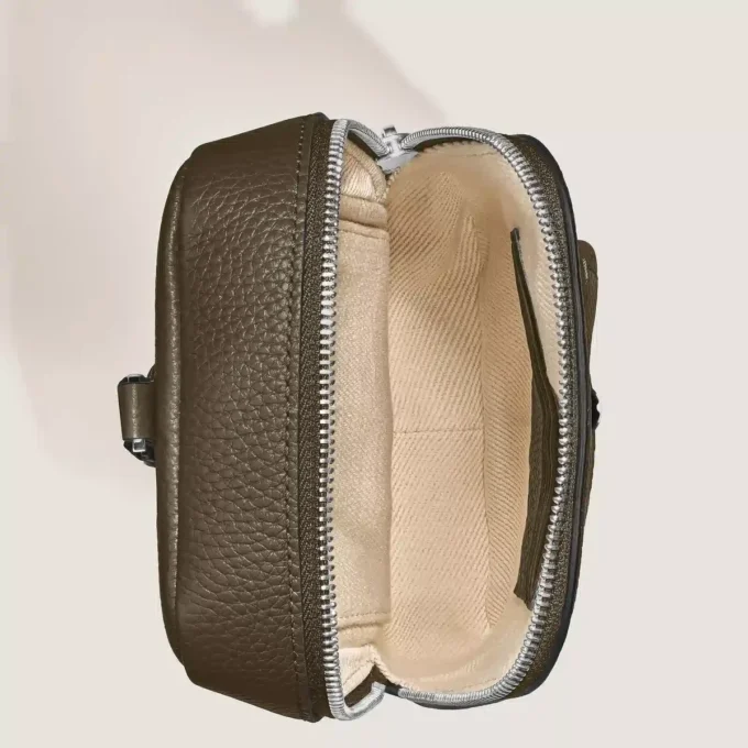 Bolso Montblanc Companion on body Bolso Montblanc Companion on body