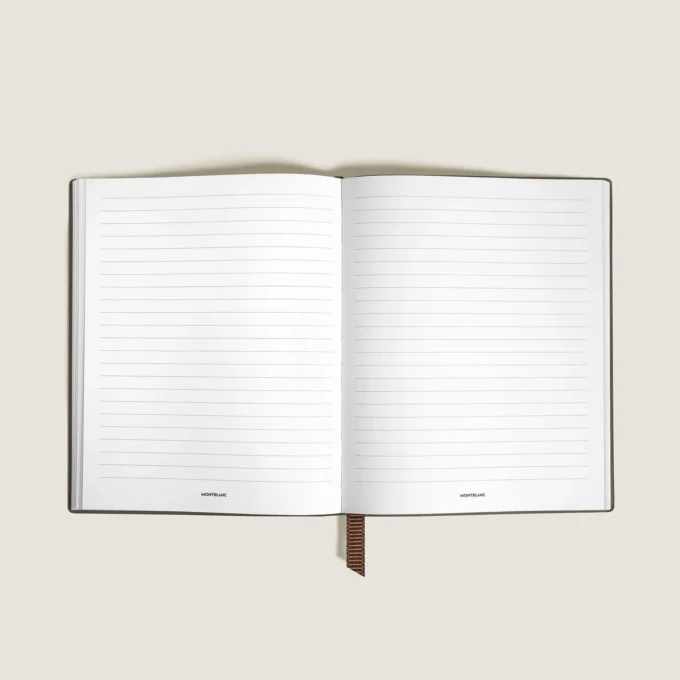 Cuaderno grande en piel con relieve de avestruz, páginas rayadas Cuaderno grande en piel con relieve de avestruz, páginas rayadas