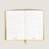 Cuaderno grande, piel Saffiano, amarillo Modena – Páginas rayadas Cuaderno grande, piel Saffiano, amarillo Modena – Páginas rayadas