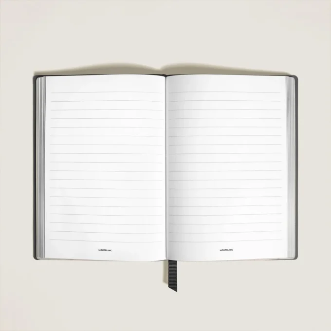 Cuaderno mediano, piel Saffiano, negro – Páginas rayadas Cuaderno mediano, piel Saffiano, negro – Páginas rayadas