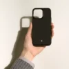 Funda rígida Sartorial para Apple iPhone 16 Pro Max Funda rígida Sartorial para Apple iPhone 16 Pro Max