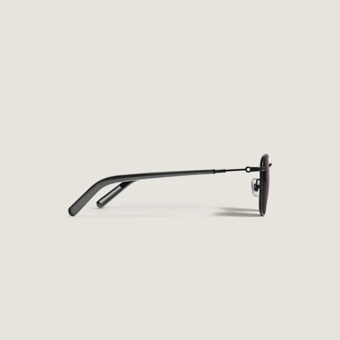 Gafas de sol cuadradas con montura metálica de color negro Gafas de sol cuadradas con montura metálica de color negro