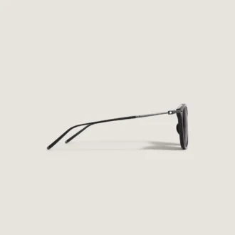 Gafas de sol rectangulares con montura de acetato negro